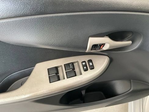 Used 2013 Toyota Corolla S FWD image 5