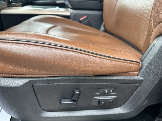 Used 2015 RAM 2500 Longhorn AWD/4WD image 17