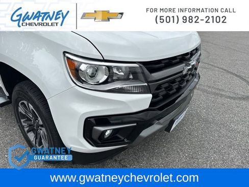 Used 2022 Chevrolet Colorado Z71 w/ Safety Package AWD/4WD image 13