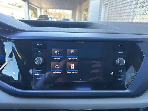 Used 2022 Volkswagen Taos SE w/ Panoramic Sunroof Package image 21