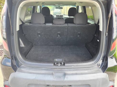 Used 2015 Kia Soul FWD image 21