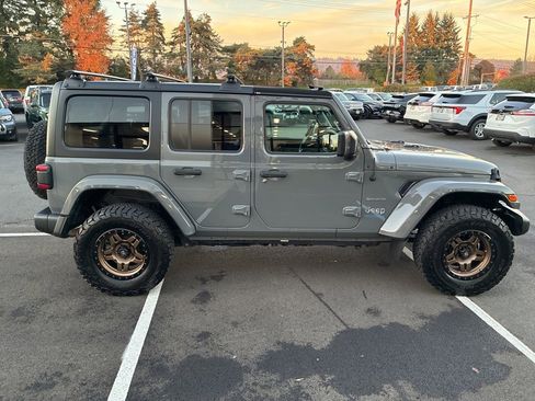 Used 2021 Jeep Wrangler Unlimited Sahara w/ Cold Weather Group image 9