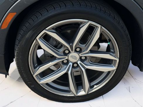 Used 2019 Cadillac XT4 Sport FWD image 5