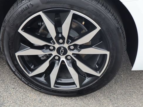 Used 2025 Chevrolet Malibu RS FWD image 13