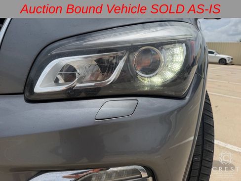 Used 2015 INFINITI QX80 4WD w/ Deluxe Technology Package image 3