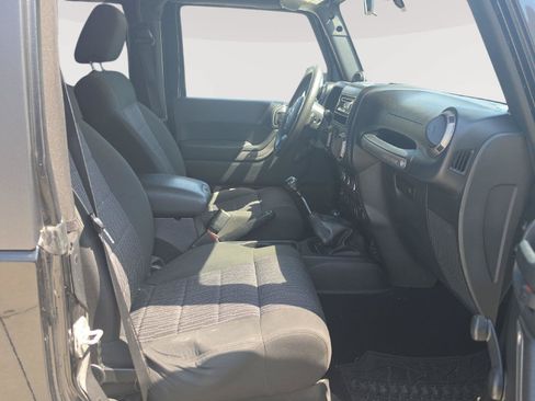 Used 2011 Jeep Wrangler Sport AWD/4WD image 13