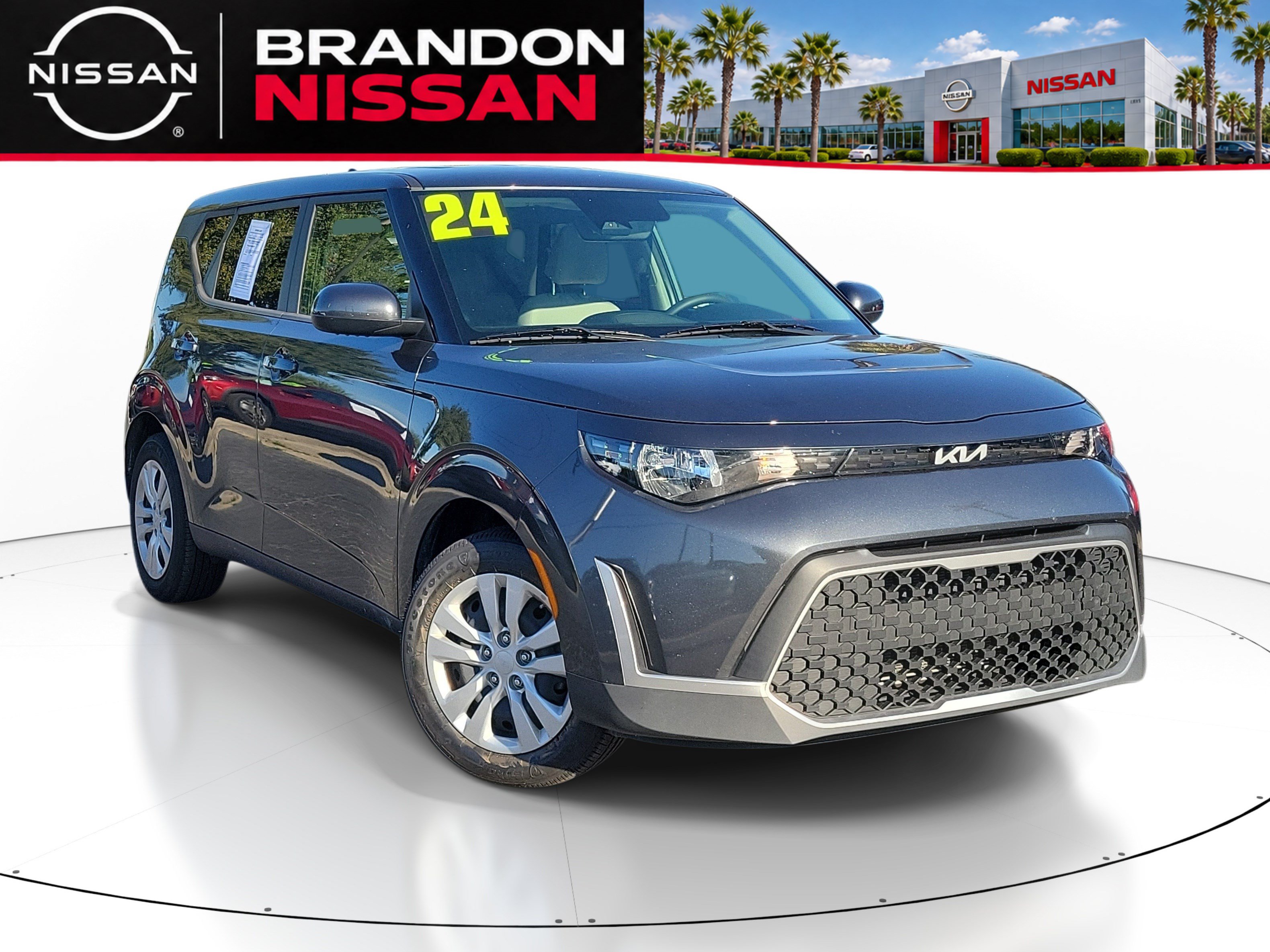 Used 2024 Kia Soul LX FWD image 1