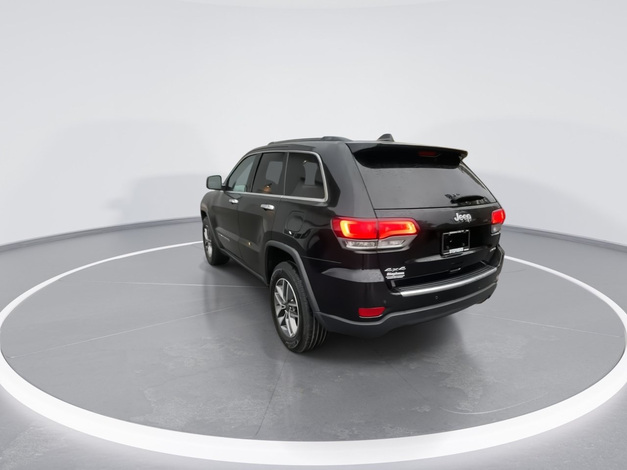 Used 2020 Jeep Grand Cherokee Limited AWD/4WD image 15