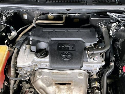 Used 2016 Toyota RAV4 XLE image 32