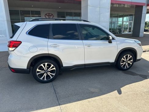 Used 2020 Subaru Forester Limited w/ Popular Package #3 AWD/4WD image 8