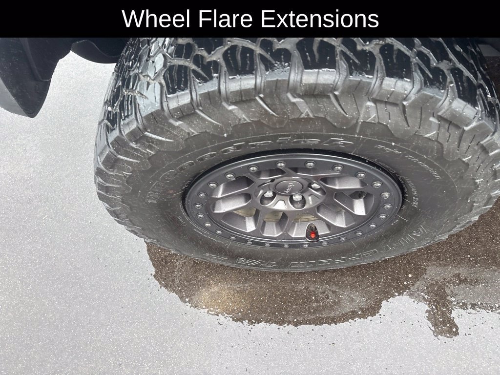 Used 2021 Jeep Wrangler Unlimited Rubicon w/ Xtreme Recon 35" Tire Package AWD/4WD image 11
