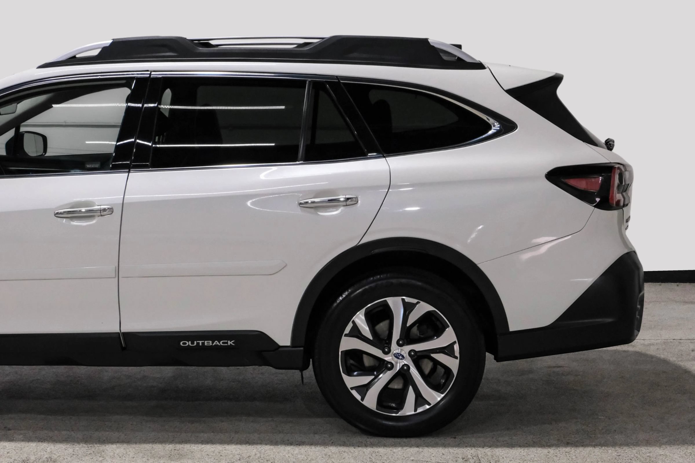 Used 2021 Subaru Outback Touring XT AWD/4WD image 11