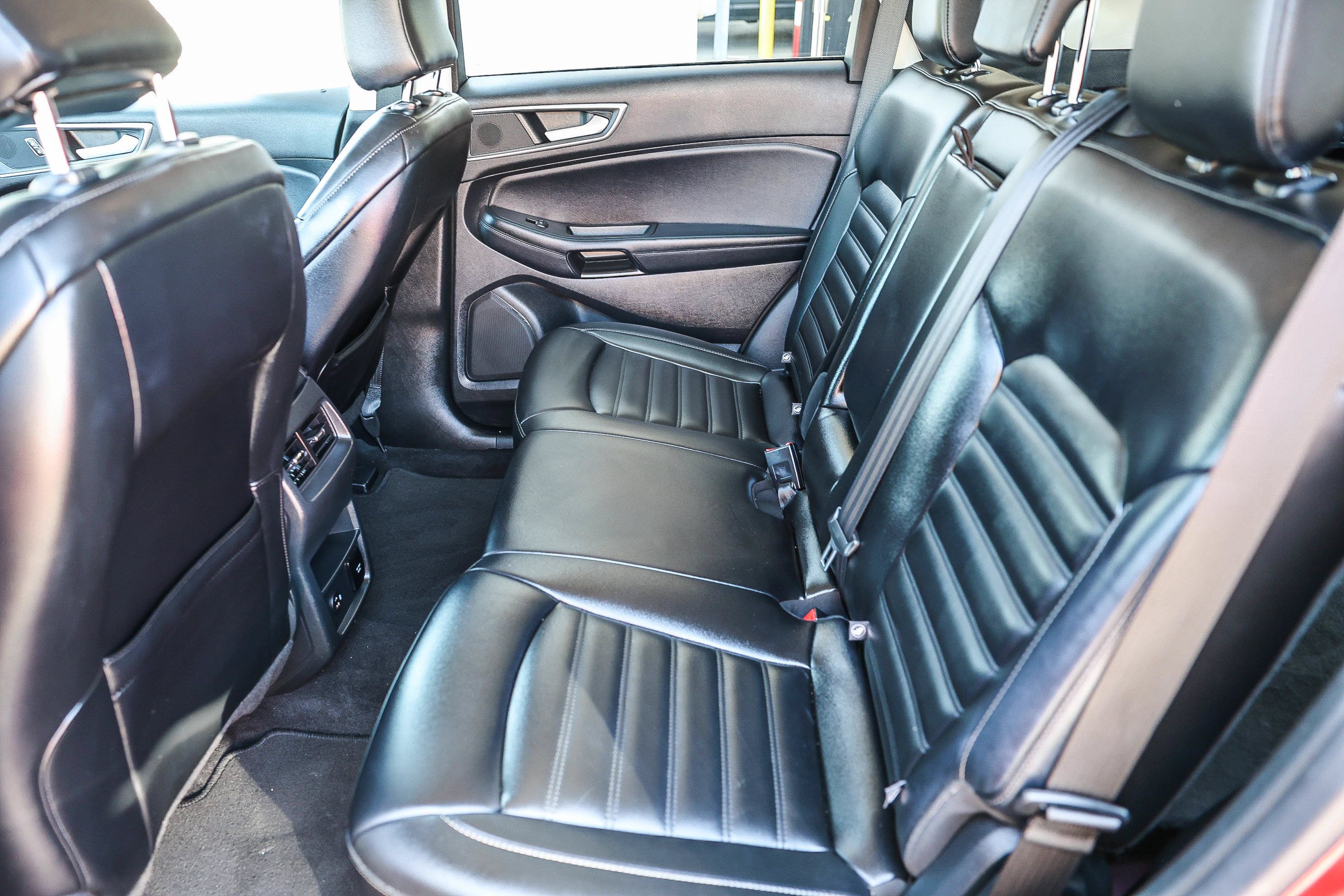 Used 2022 Ford Edge SEL w/ Convenience Package AWD/4WD image 6
