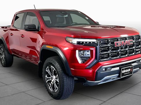 Used 2023 GMC Canyon AT4 w/ AT4 Premium Package AWD/4WD image 3