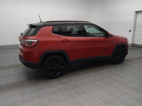 Used 2019 Jeep Compass Latitude FWD image 10