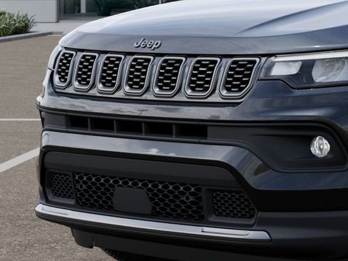New 2026 Jeep Compass Latitude AWD/4WD image 11
