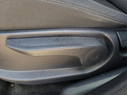 Used 2023 Kia Sportage LX image 13