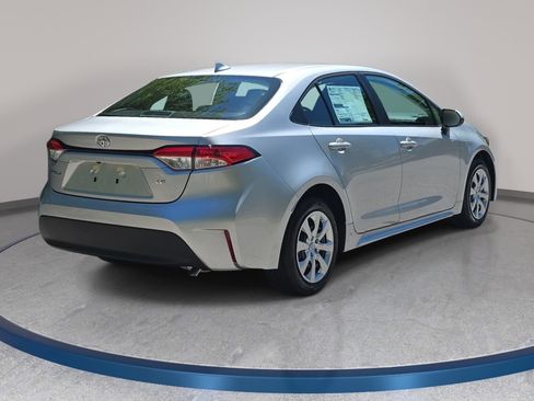 New 2026 Toyota Corolla LE FWD image 5