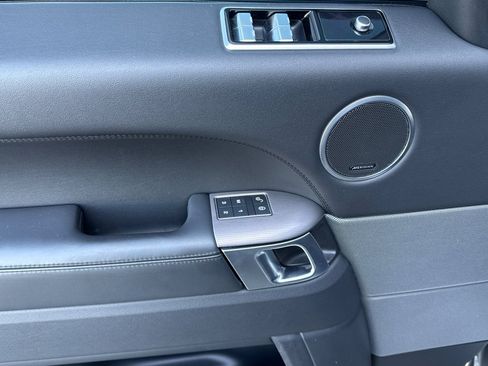 Used 2020 Land Rover Range Rover Sport HSE image 10