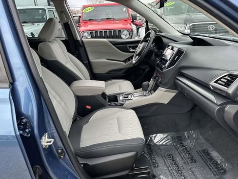 Used 2021 Subaru Forester Premium image 22
