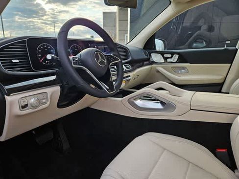 Used 2026 Mercedes-Benz GLE 350 4MATIC image 2