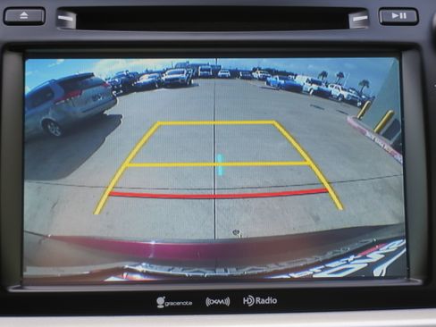 Used 2016 Toyota Highlander Limited FWD image 22
