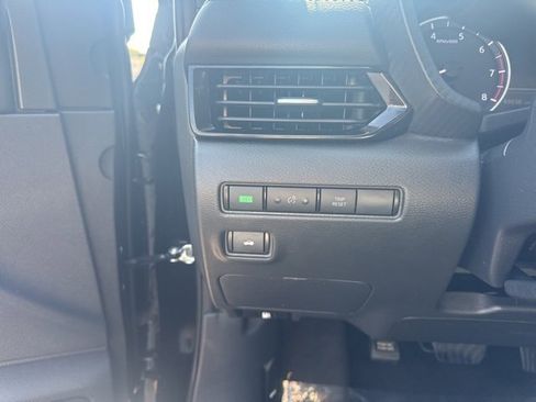 Used 2024 Nissan Sentra SV image 14