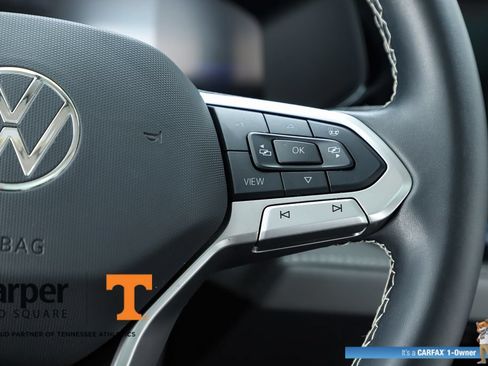 Used 2024 Volkswagen Taos SE FWD image 22