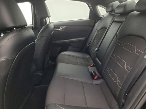 Used 2024 Kia Forte GT-Line image 18