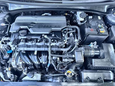 Used 2025 Hyundai Elantra Sport w/ Cargo Package FWD image 12