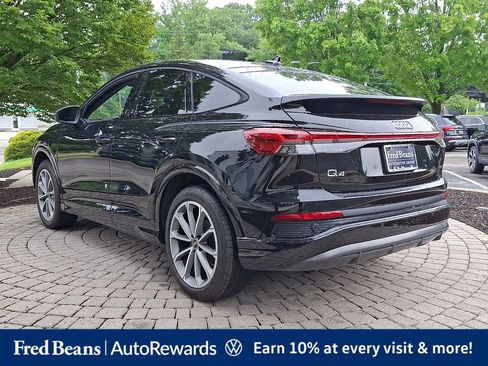 Used 2022 Audi Q4 e-tron Premium Plus w/ Premium Plus AWD/4WD image 5