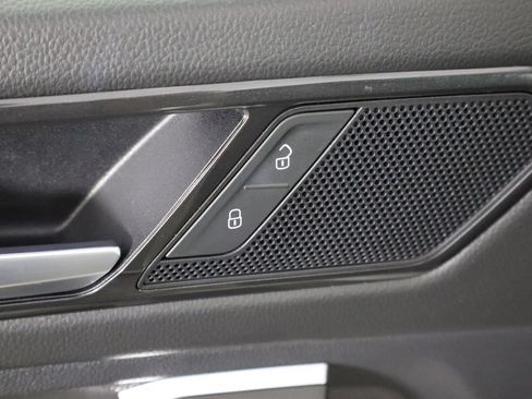 Used 2024 Volkswagen Tiguan SE R-Line FWD image 22