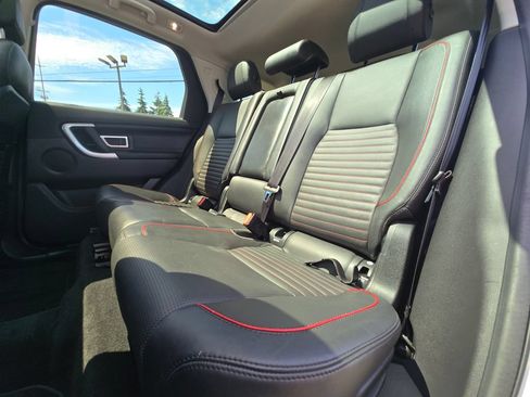 Used 2017 Land Rover Discovery Sport HSE AWD/4WD image 17