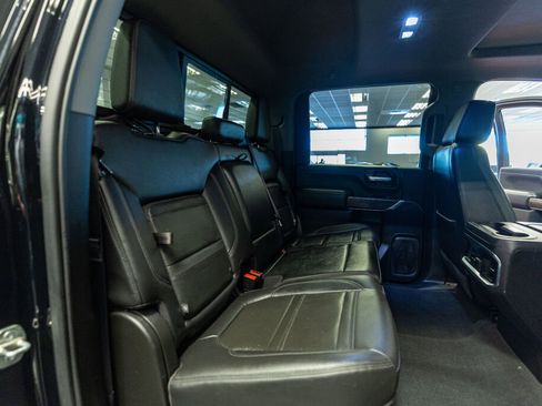 Used 2022 GMC Sierra 3500 Denali w/ Denali Ultimate Package image 14