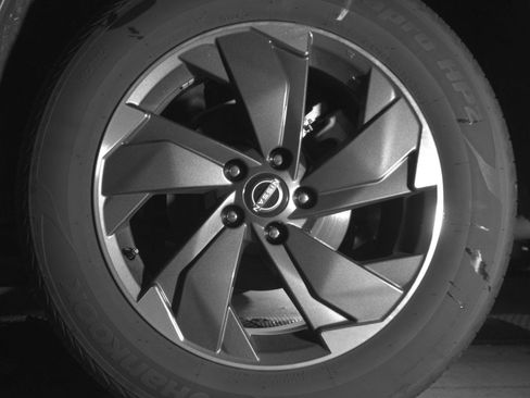 Used 2025 Nissan Rogue SV AWD/4WD image 17