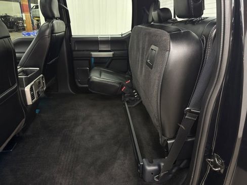 Used 2018 Ford F150 Lariat w/ Equipment Group 502A Luxury image 8