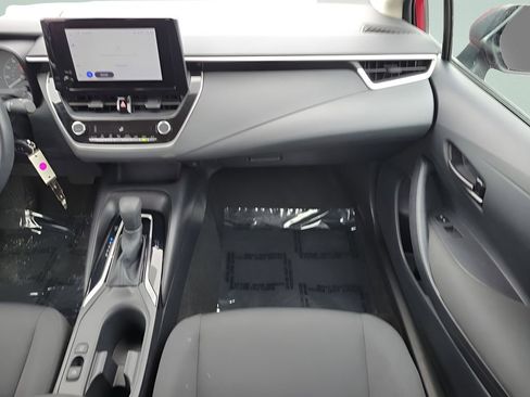 Used 2025 Toyota Corolla LE image 13