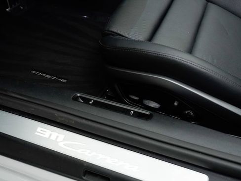 Certified 2024 Porsche 911 Carrera RWD image 8