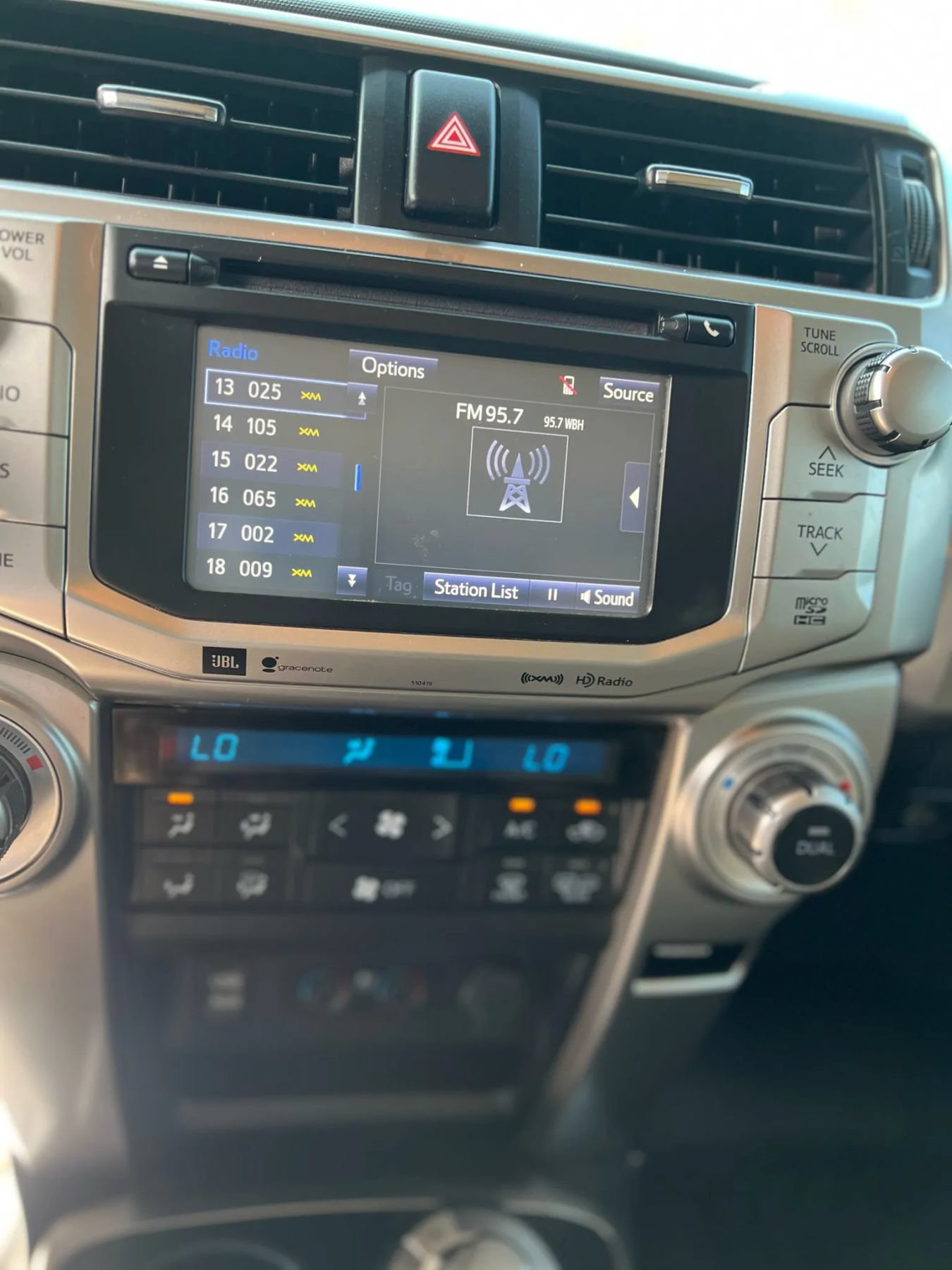 Used 2019 Toyota 4Runner Limited AWD/4WD image 4