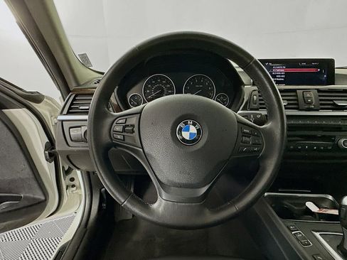 Used 2015 BMW 320i xDrive Sedan AWD/4WD image 16