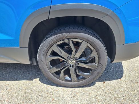 Certified 2024 Volkswagen Taos SE w/ Panoramic Sunroof Package FWD image 23