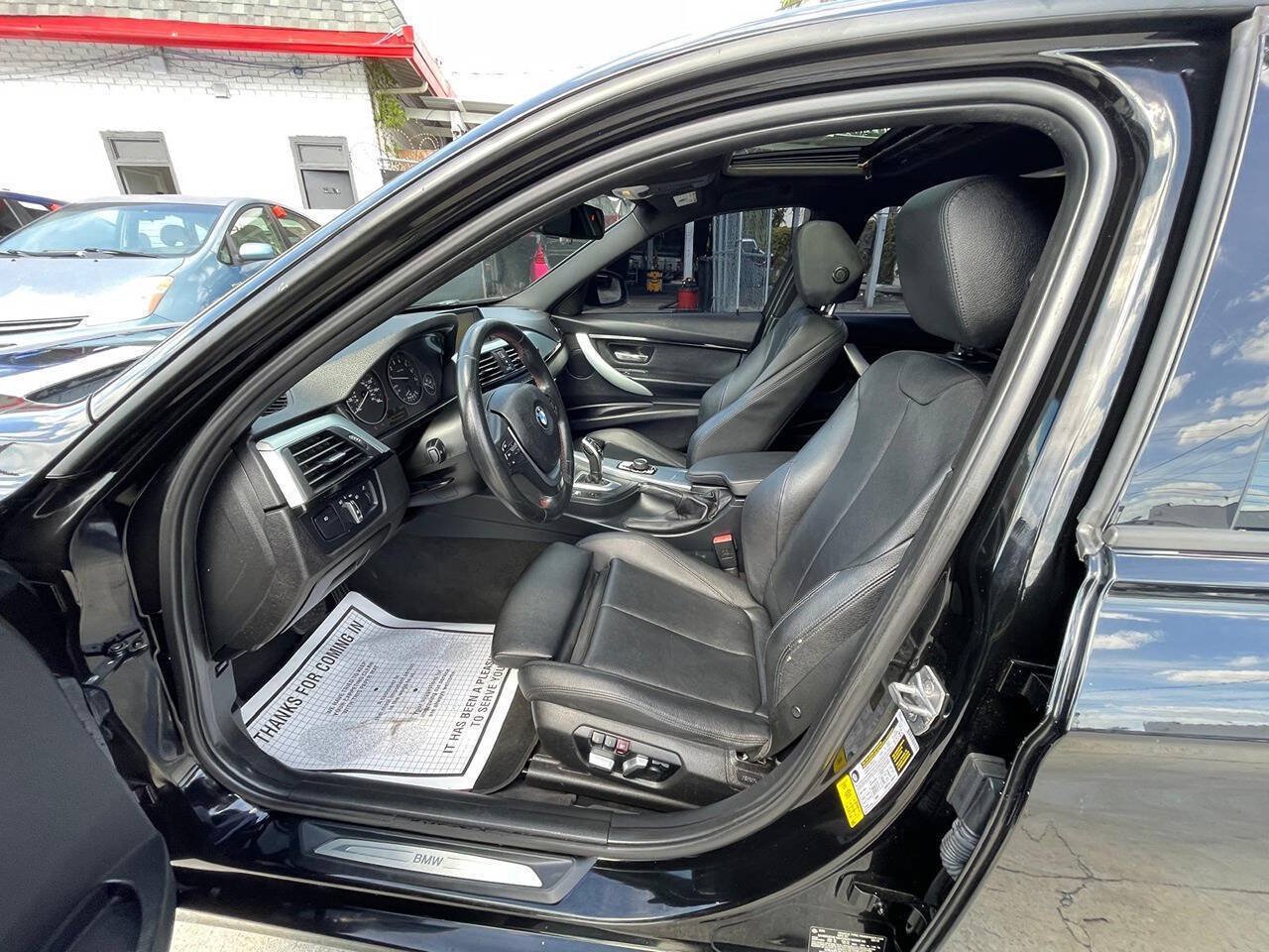 Used 2016 BMW 328i Sedan RWD image 4