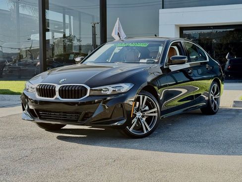 Used 2024 BMW 330i Sedan w/ Convenience Package RWD image 3