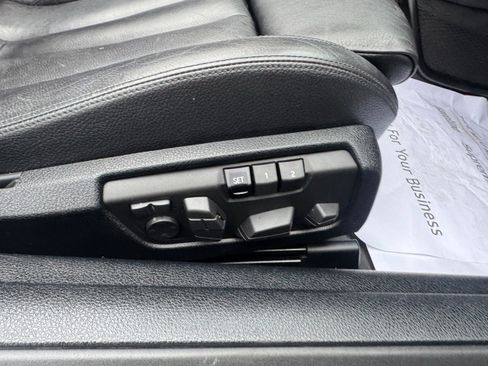 Used 2013 BMW 640i Convertible RWD image 24