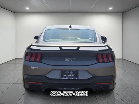 Used 2025 Ford Mustang GT Premium RWD image 4