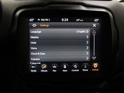 Used 2023 Jeep Renegade Latitude w/ Premium Group image 20