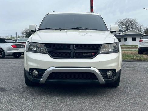 Used 2017 Dodge Journey Crossroad FWD image 1