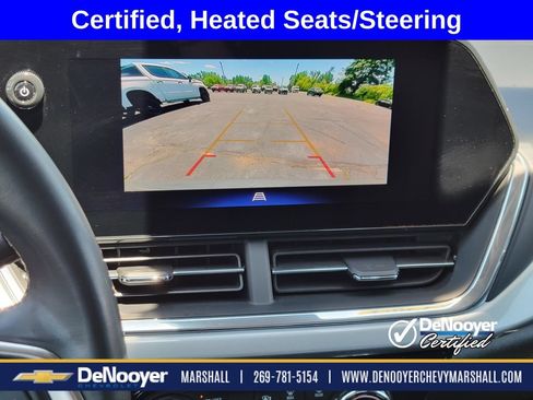 Used 2025 Chevrolet Trax LT w/ LT Convenience Package FWD image 19