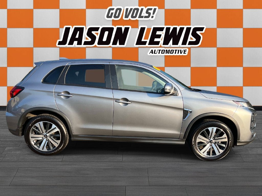 Used 2024 Mitsubishi Outlander Sport SE AWD/4WD image 2
