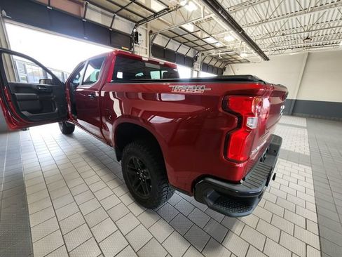 Used 2021 Chevrolet Silverado 1500 LT Trail Boss w/ Convenience Package II AWD/4WD image 5